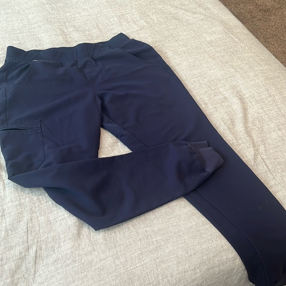 Figs jogger scrubs
